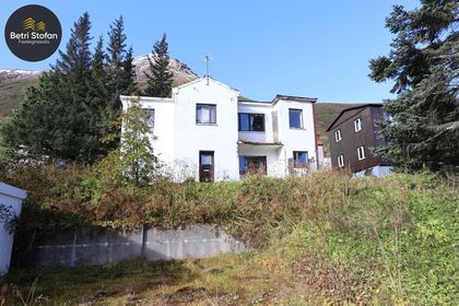 Hólavegur 10