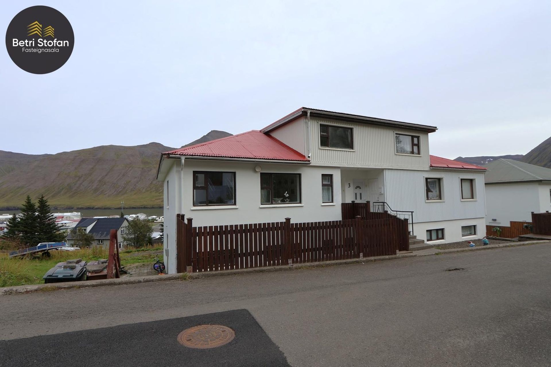 Hávegur 3