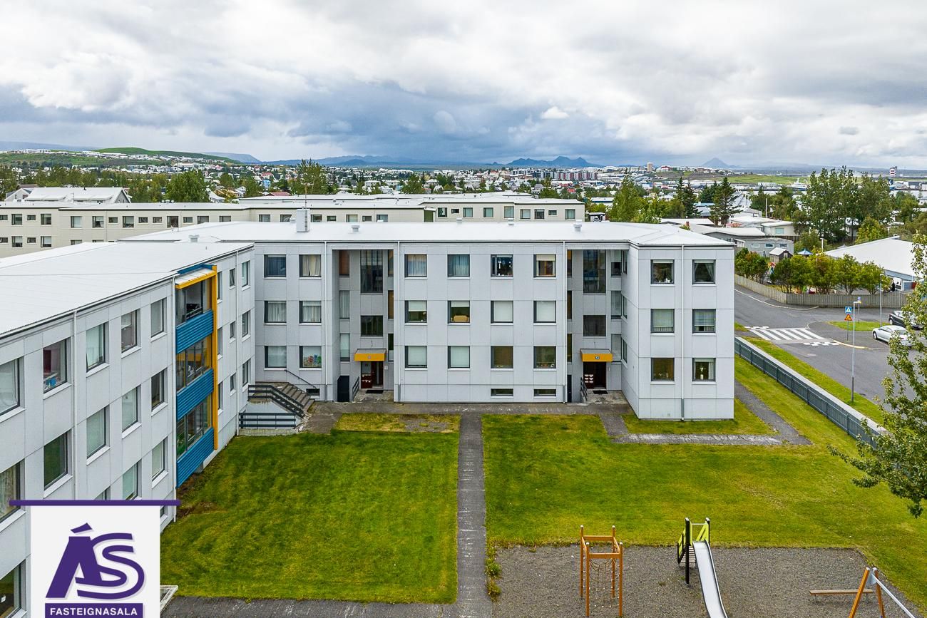 Hjallabraut 15