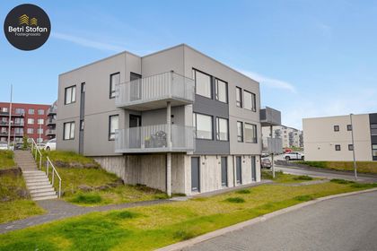 Urðarbrunnur 23