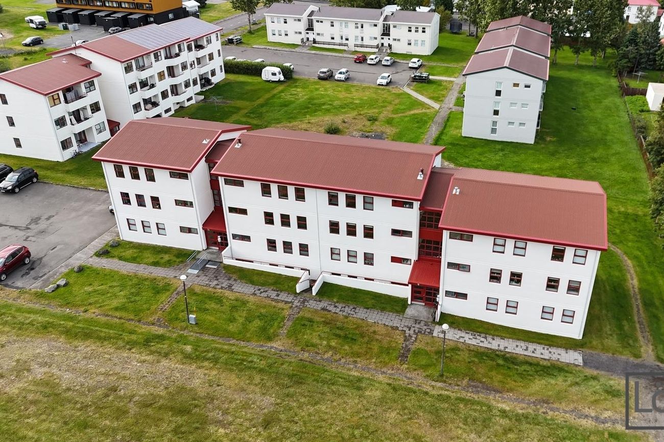 Grundargarður 9