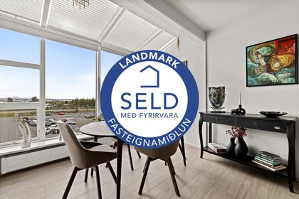 Kirkjulundur 8