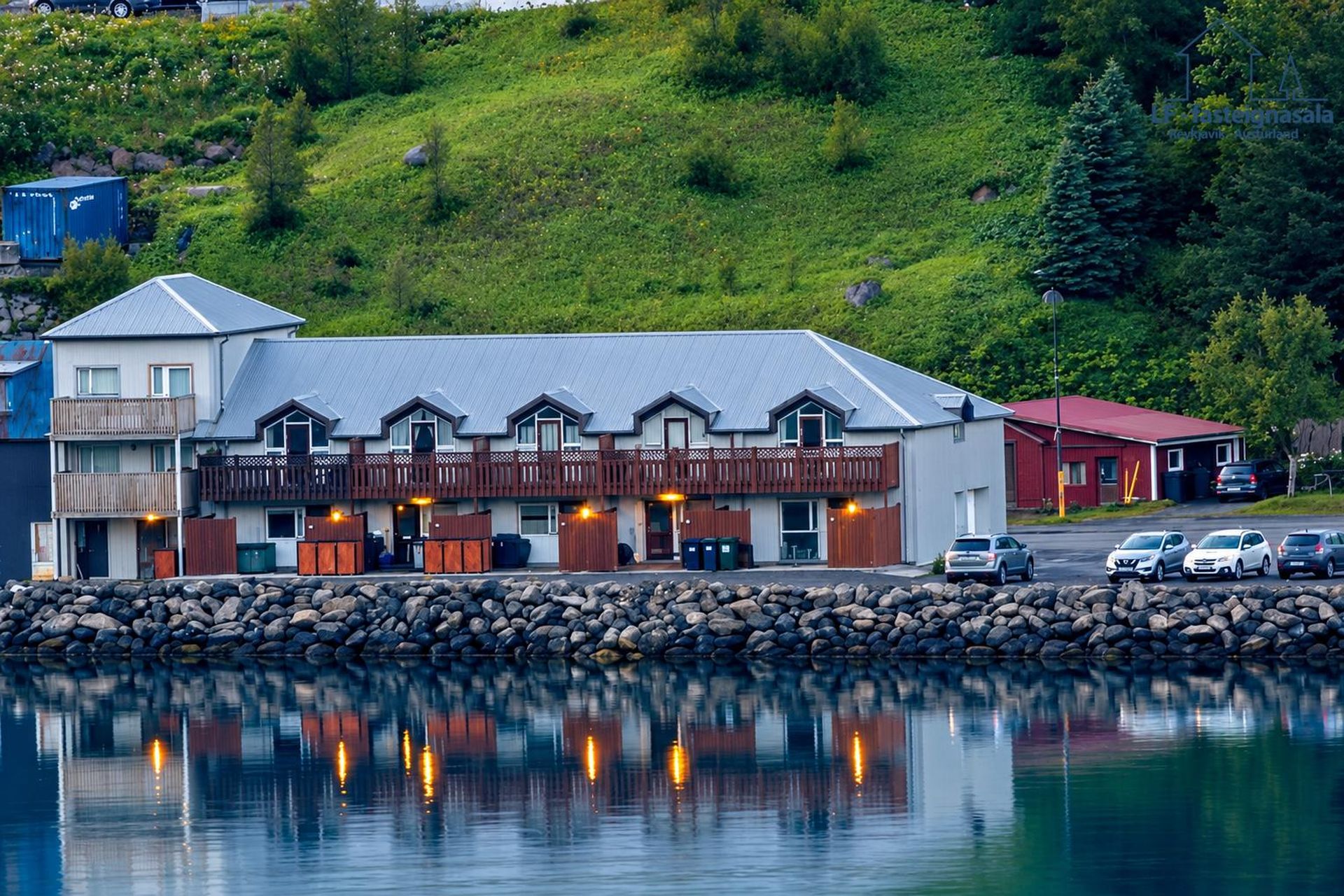 Strandgata 64