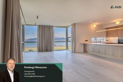 Vatnsstígur 20-22