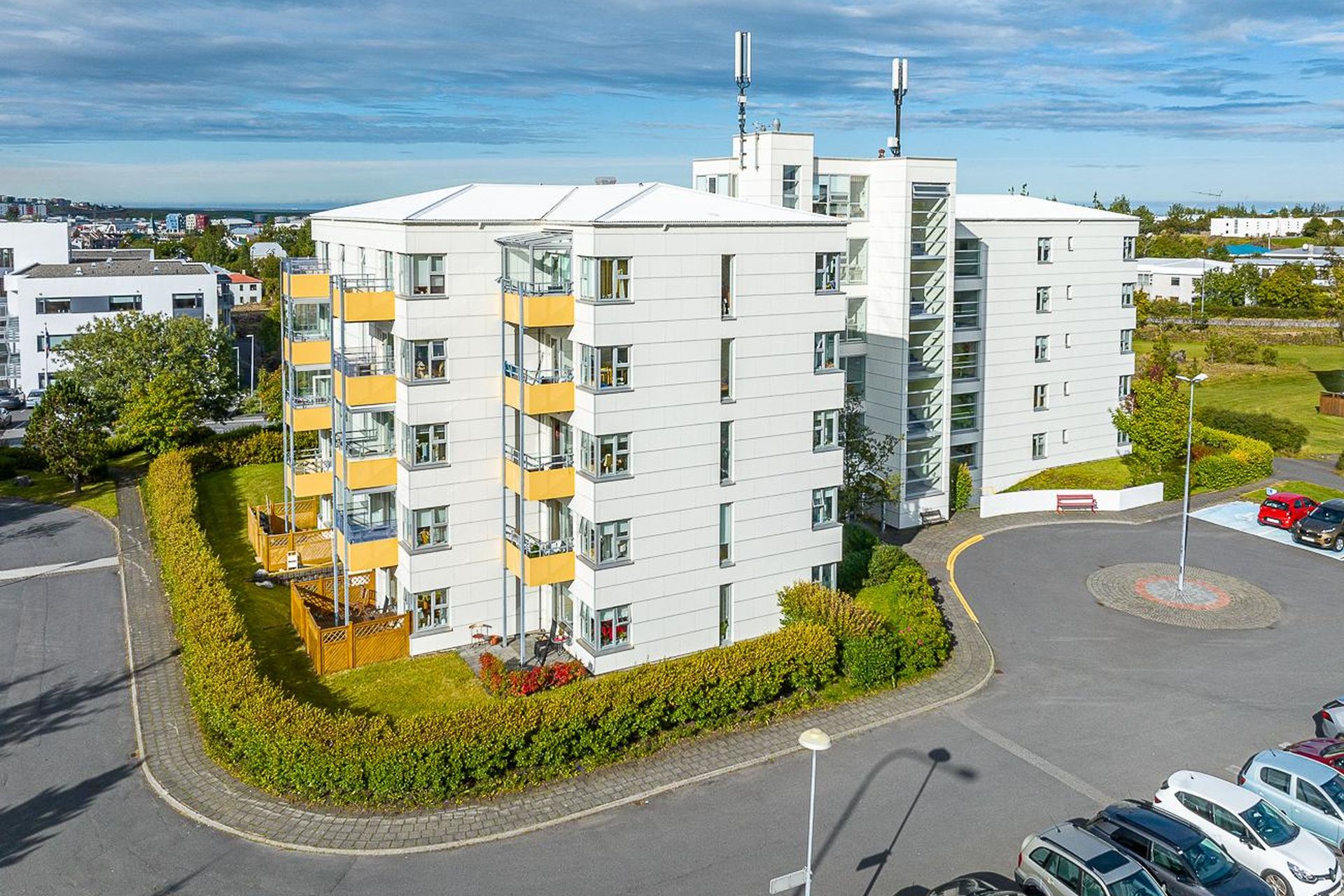 Sólvangsvegur 1