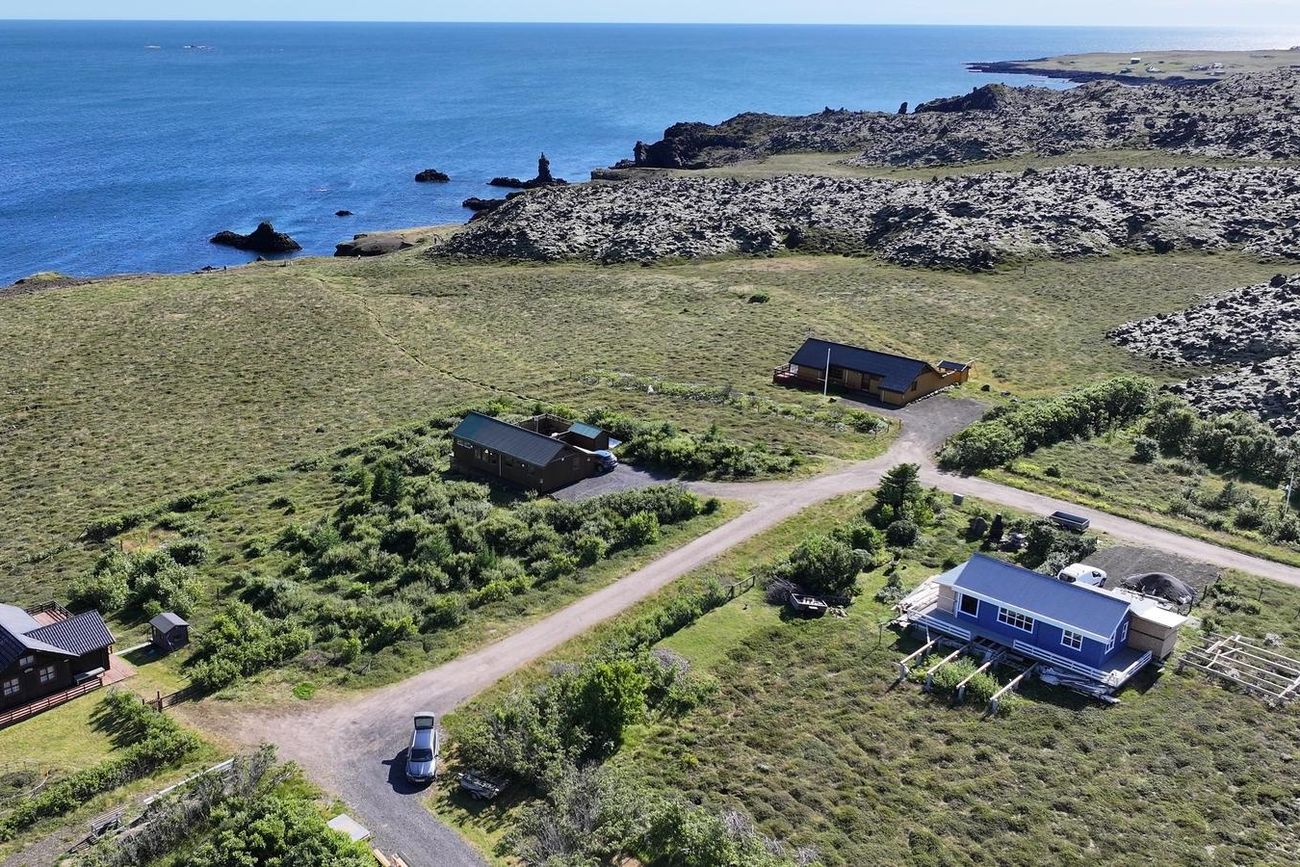 Jaðar 18