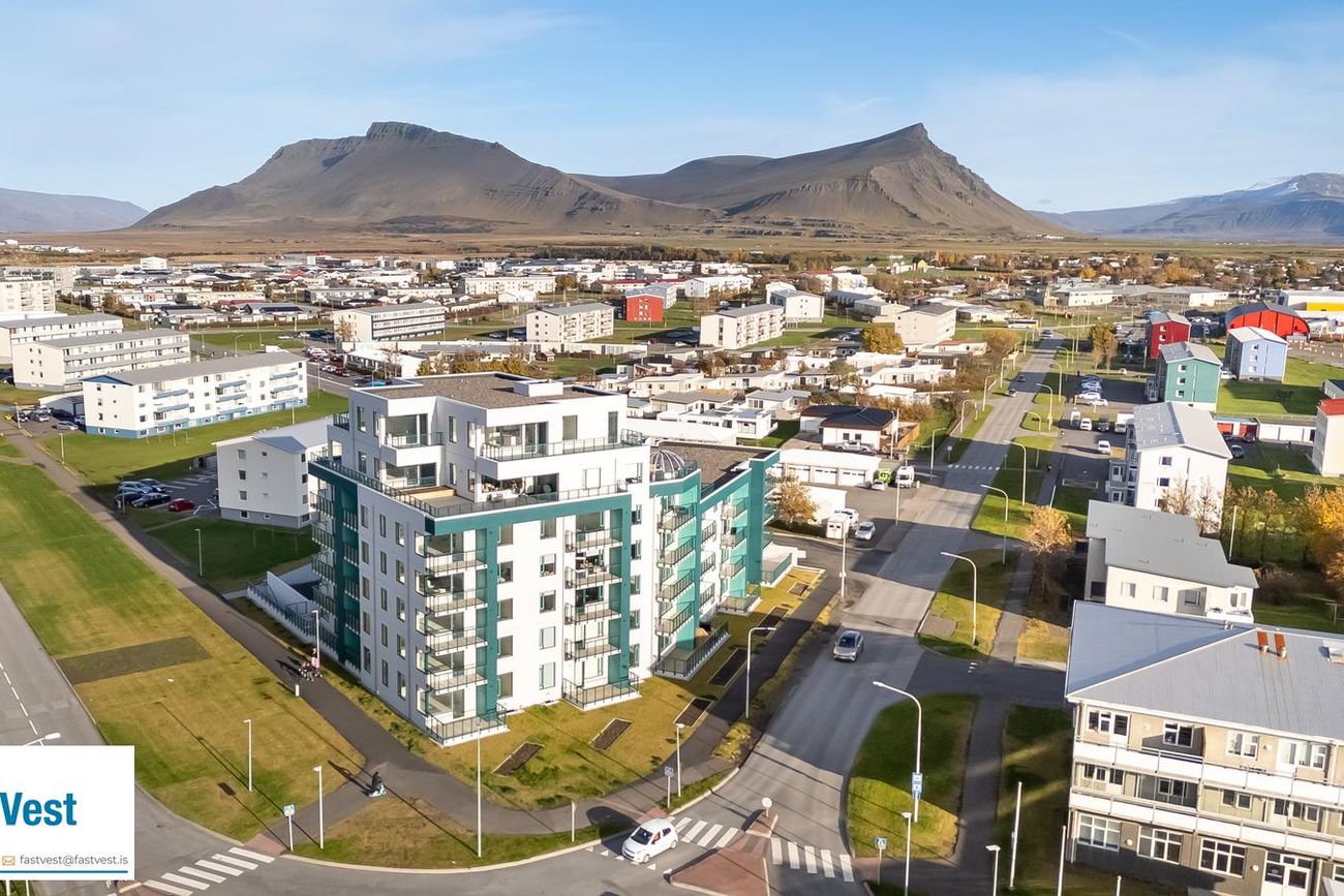 Garðabraut *104 1A