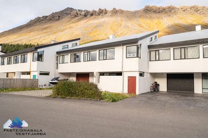 Urðarvegur 20