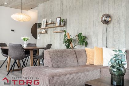 Urðarbrunnur  54