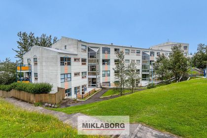 Hlíðarhjalli 61