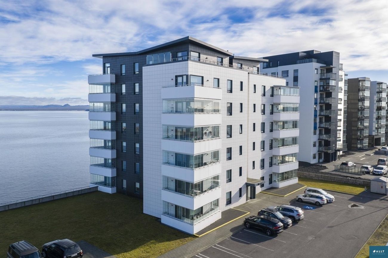 Pósthússtræti 3