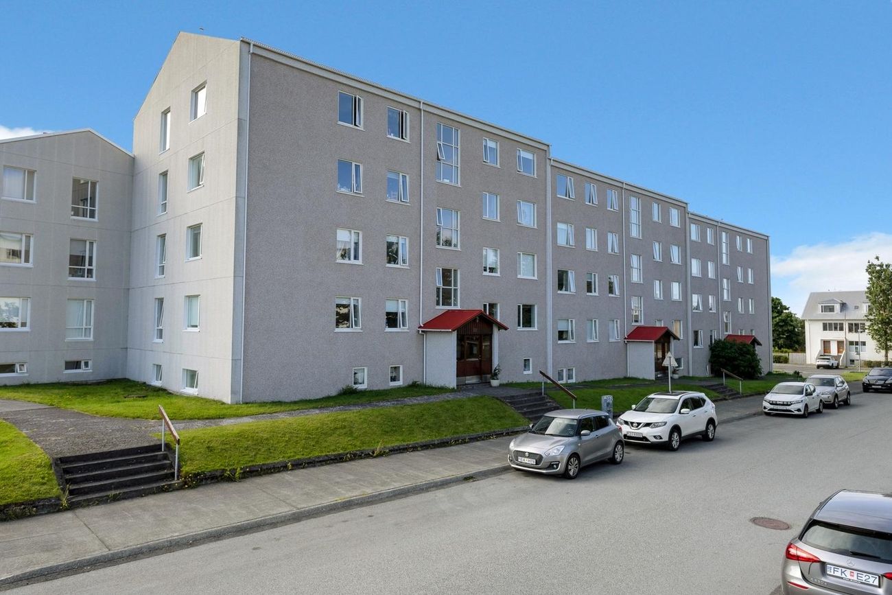 Fornhagi 13