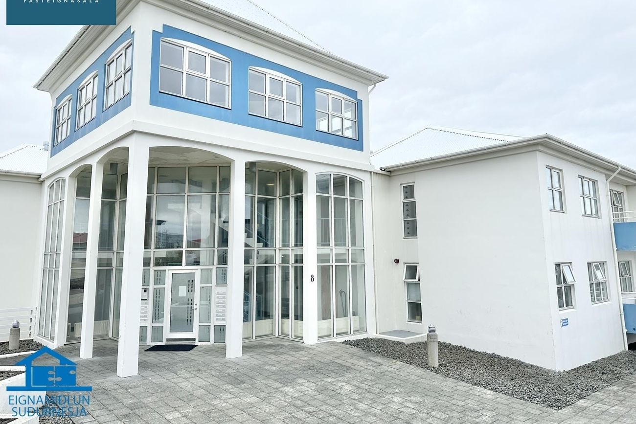 Suðurgata 8