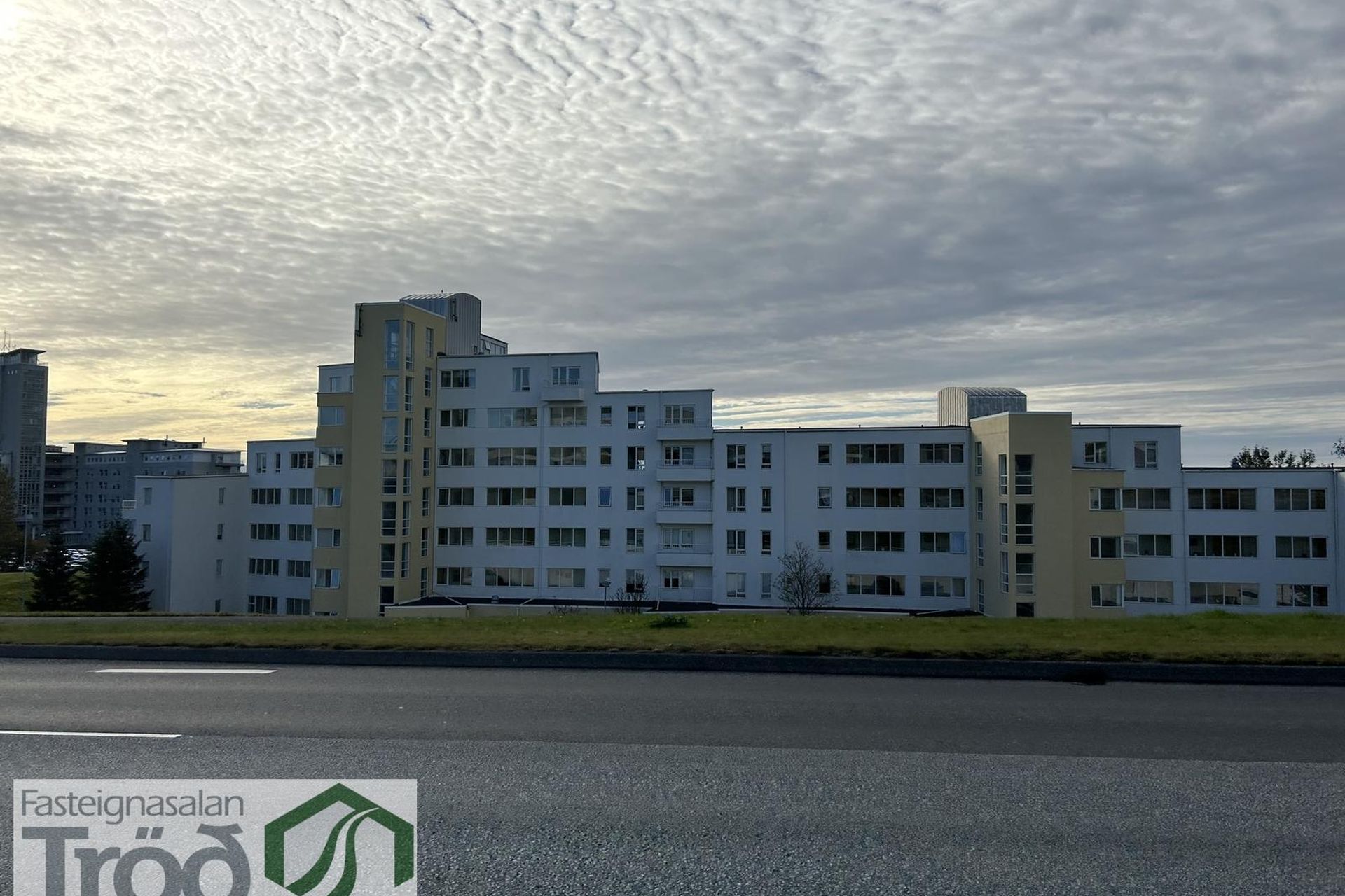 Sléttuvegur 17