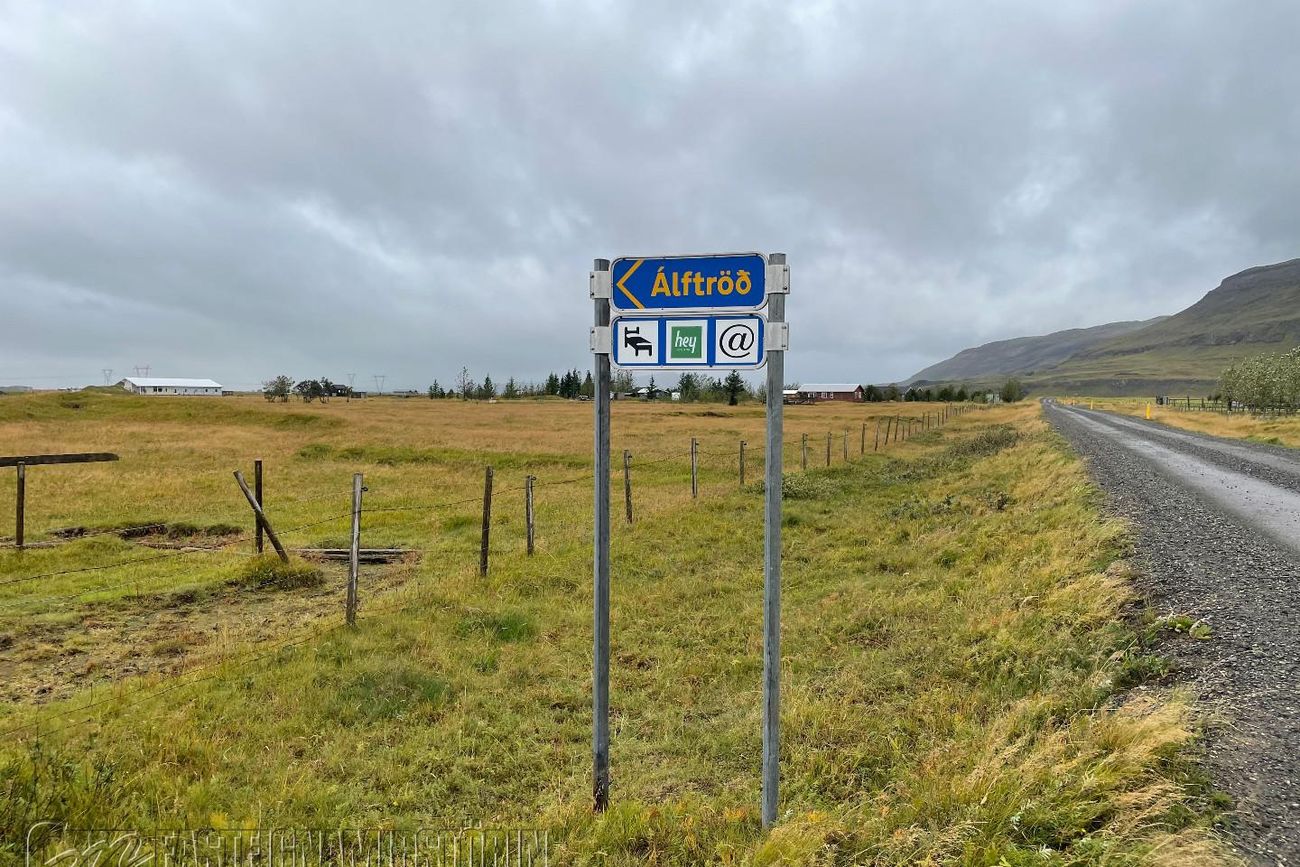 Álftröð 1 ferðaþjónusta