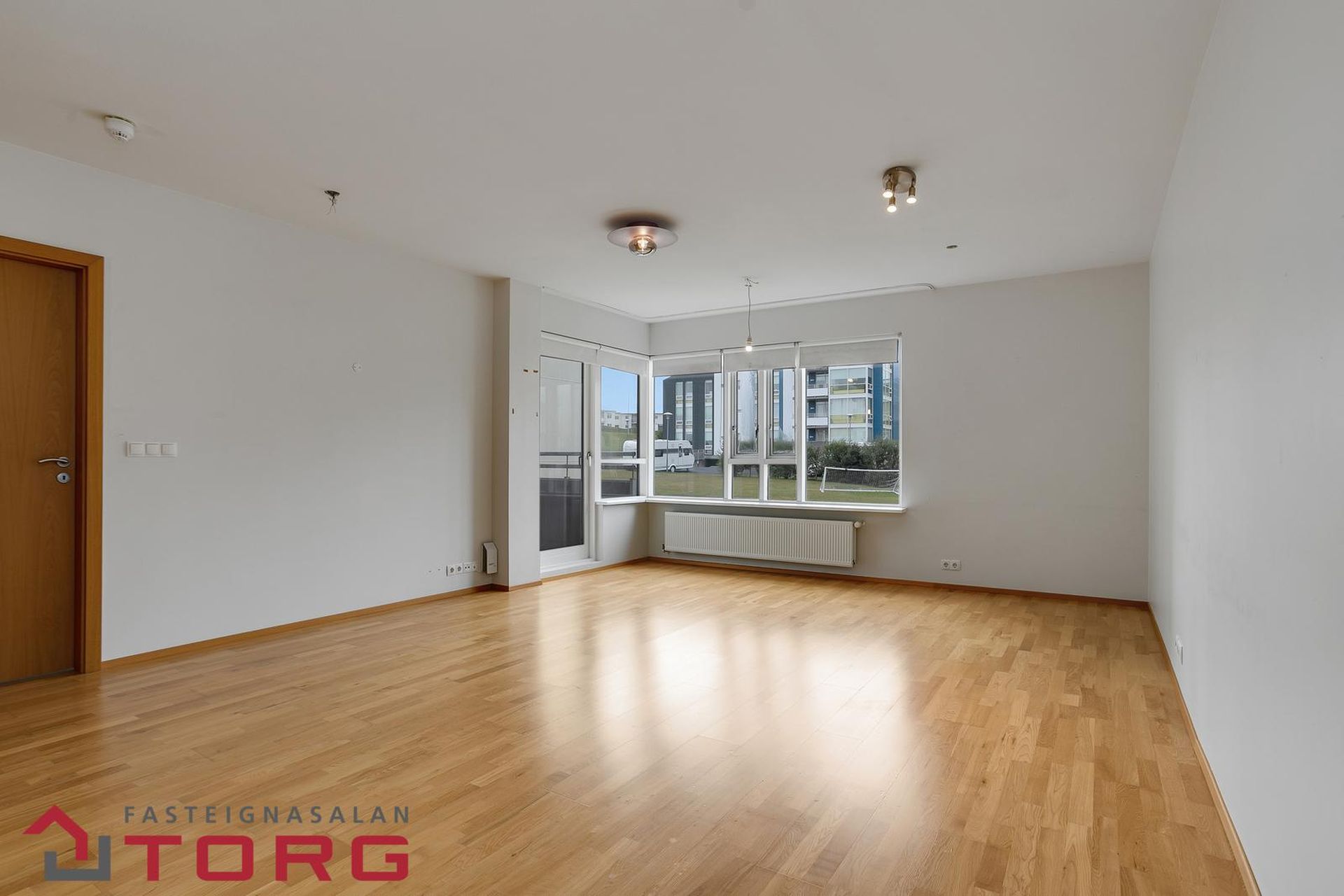 17. Júnítorg 3