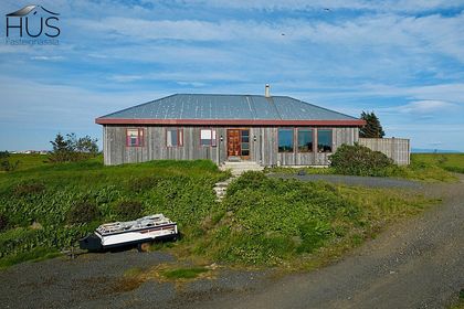 Eystri-Hellur  51,2ha jörð