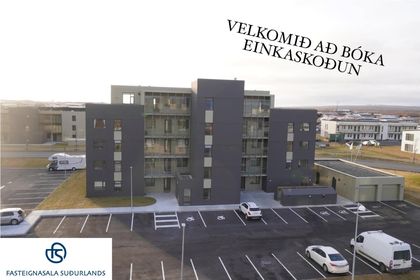 Hnjúkamói 14 þakíbúð 0501