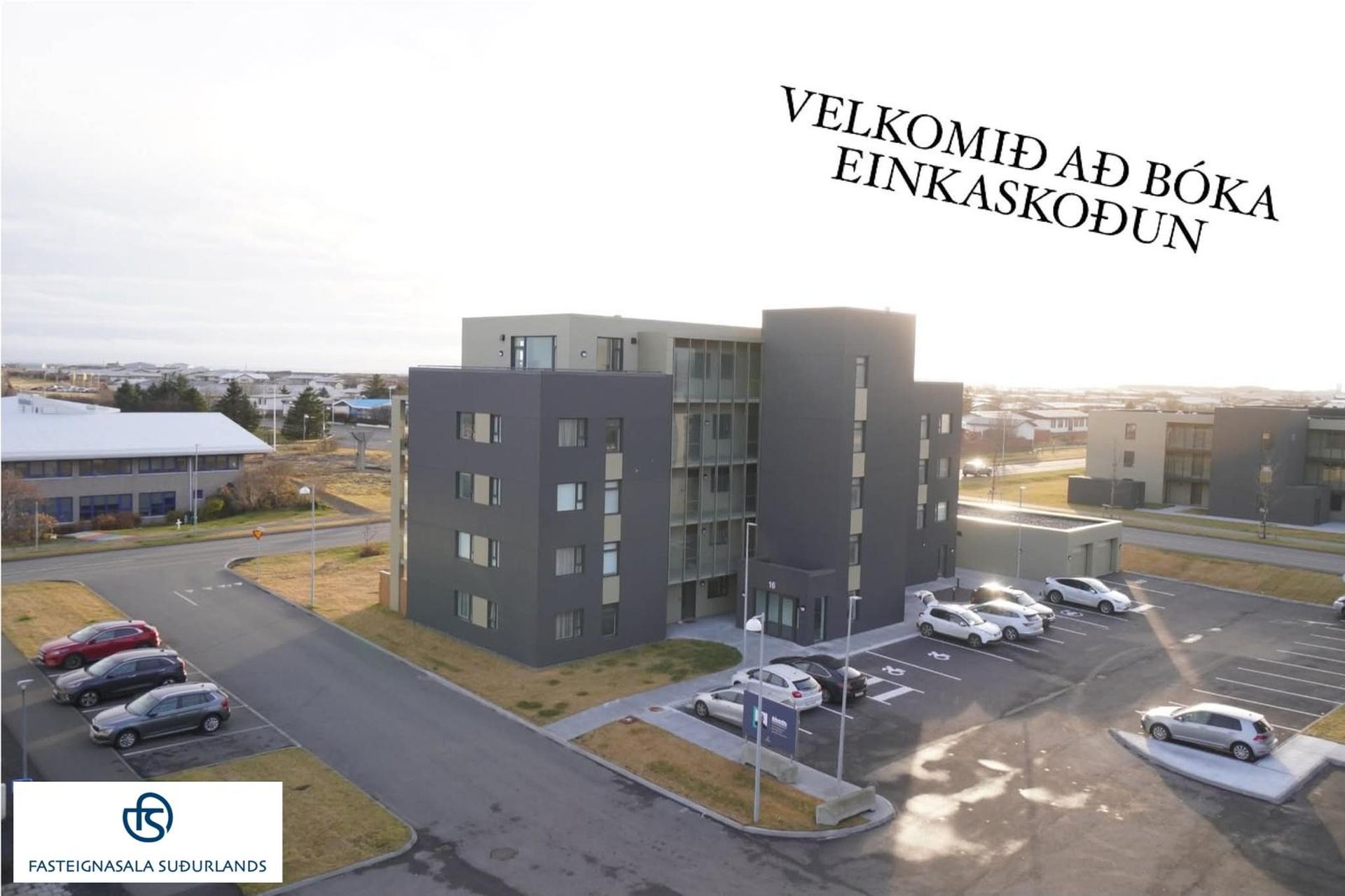 Hnjúkamói 16 ÞAKÍBÚÐ 502 m bílskúr