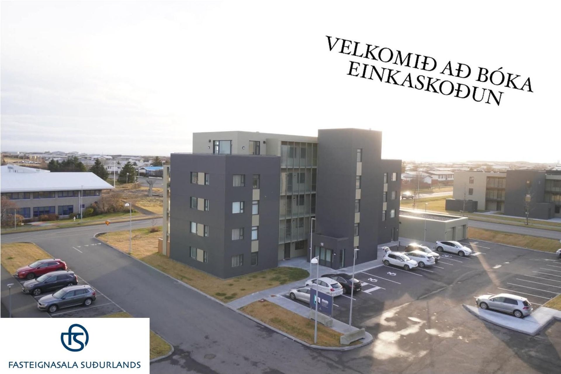 Hnjúkamói 16 ÞAKÍBÚÐ 502 m bílskúr