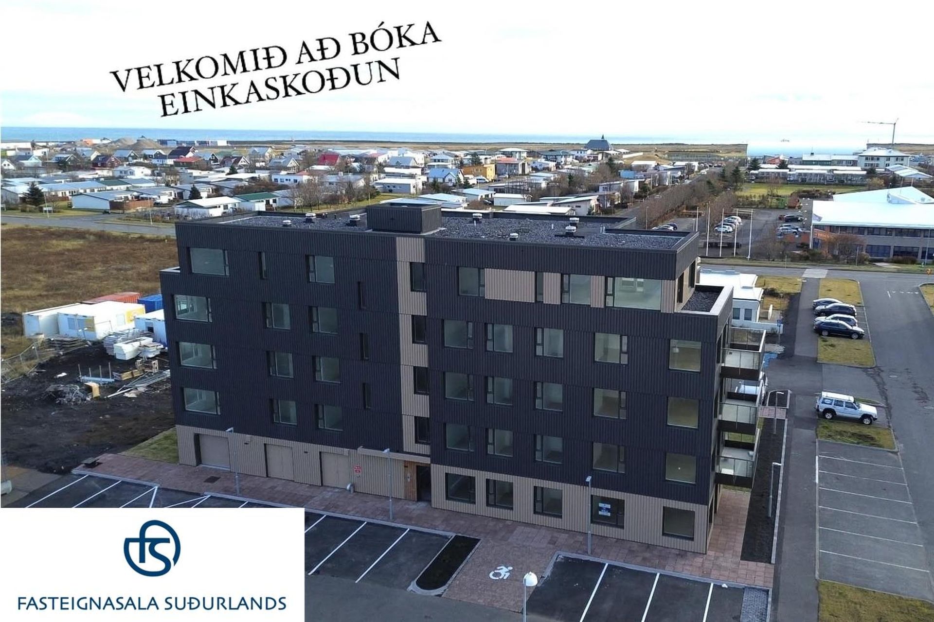 Hnjúkamói 9 ÞAKíbúð 501 með bílskúr